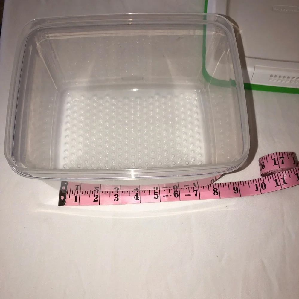 Rubbermaid Freshworks Fruit/Vegetable Storage Containers, 2 containers w/lids